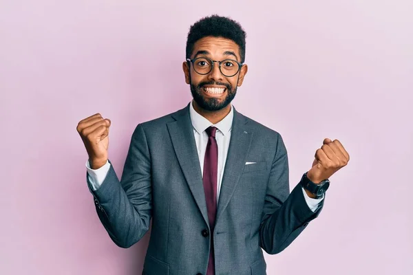 Handsome Hispanic Business Man Beard Wearing Business Suit Tie Celebrating — Stock Photo, Image