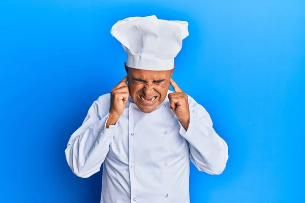 Mature Middle East Man Wearing Professional Cook Uniform Hat Covering — Stock Photo, Image