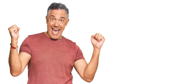 Handsome Middle Age Man Wearing Casual Clothes Screaming Proud Celebrating — Stockfoto