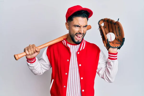 Junger Mann Mit Bart Baseballschläger Und Ball Der Hand Wütend — Stockfoto