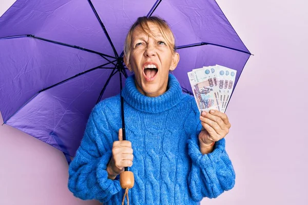 Femme Blonde Âge Moyen Tenant Parapluie Billets Banque Rouble Russe — Photo