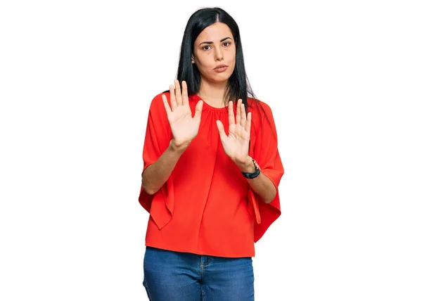 Mooie Jonge Vrouw Die Casual Kleren Draagt Die Handpalmen Weghalen — Stockfoto