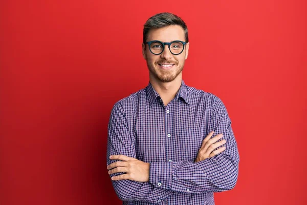 Hombre Caucásico Guapo Con Camisa Negocios Gafas Cara Feliz Sonriendo —  Fotos de Stock