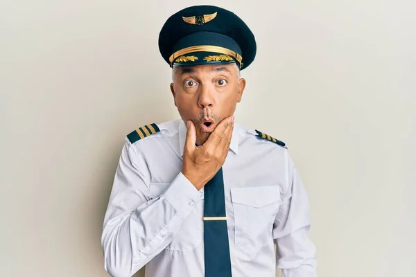 Handsome Middle Age Mature Man Wearing Airplane Pilot Uniform Looking — Foto de Stock