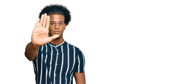 African American Man Afro Hair Wearing Casual Clothes Doing Stop — Stock Photo, Image