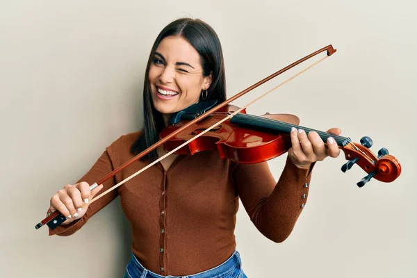 Young Brunette Woman Playing Violin Winking Looking Camera Sexy Expression — Stock Photo, Image