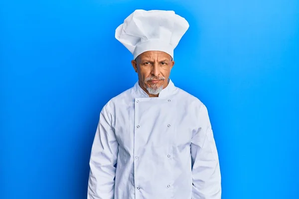 Uomo Dai Capelli Grigi Mezza Età Con Uniforme Cuoco Professionista — Foto Stock