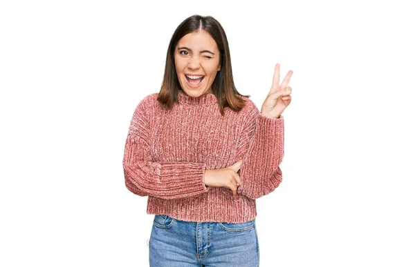 Jovem Mulher Bonita Vestindo Roupas Casuais Sorrindo Com Rosto Feliz — Fotografia de Stock