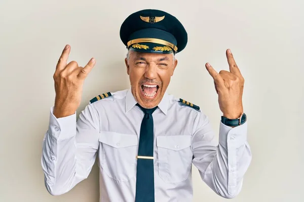 Bello Uomo Maturo Mezza Età Che Indossa Uniforme Pilota Aeroplano — Foto Stock