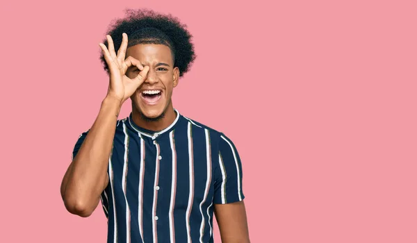 African American Man Afro Hair Wearing Casual Clothes Doing Gesture — Stock Photo, Image