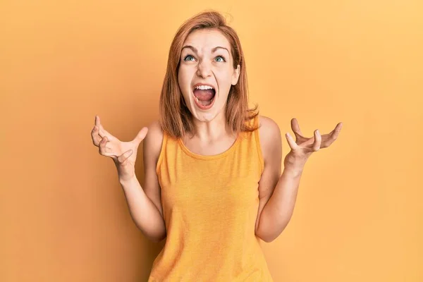 Young Caucasian Woman Wearing Casual Style Sleeveless Shirt Crazy Mad — Stock Photo, Image