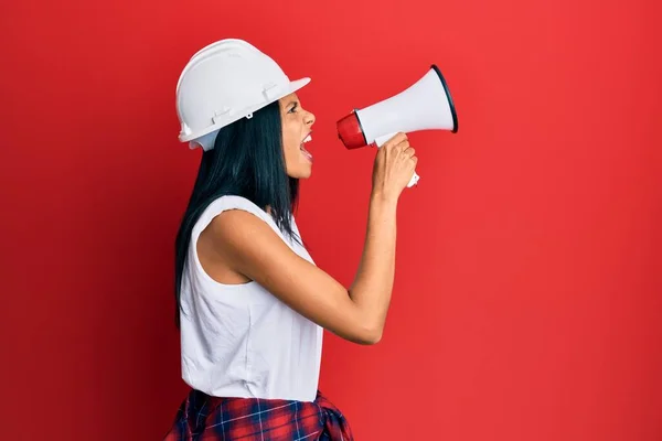 Jong Afrikaans Amerikaanse Werknemer Vrouw Schreeuwen Met Behulp Van Megafoon — Stockfoto