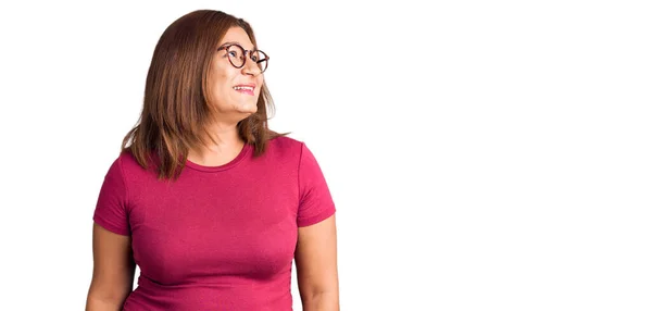 Middle Age Latin Woman Wearing Casual Clothes Glasses Looking Away — Stock Photo, Image