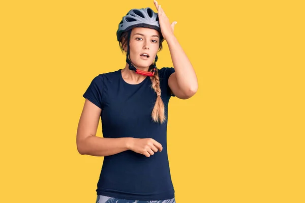 Beautiful Caucasian Woman Wearing Bike Helmet Surprised Hand Head Mistake — Stockfoto