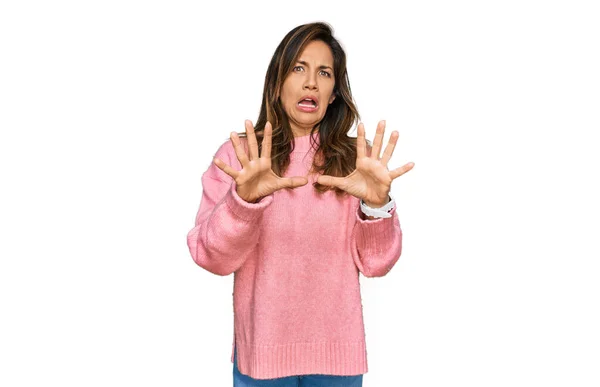 Young Hispanic Woman Wearing Casual Clothes Afraid Terrified Fear Expression — Stock Photo, Image