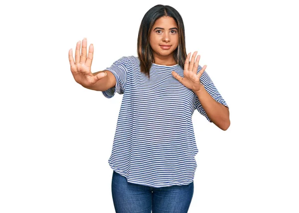 Young Latin Girl Wearing Casual Clothes Afraid Terrified Fear Expression — Stock Photo, Image