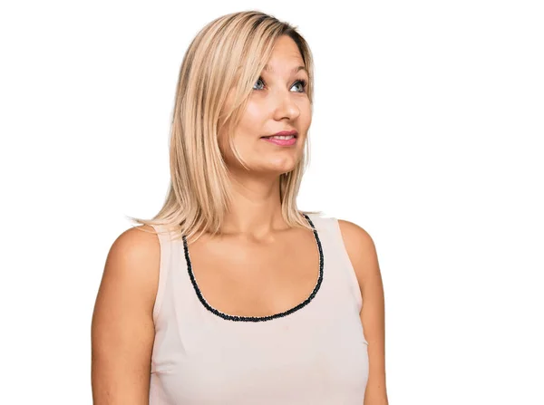 Middle Age Caucasian Woman Wearing Casual Clothes Looking Away Side — Stock Photo, Image