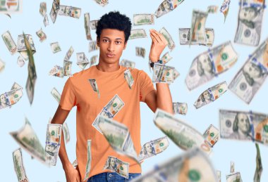 Genç Afro-Amerikan adam günlük kıyafetler giyiyor İtalyan jesti yapıyor ve parmakları kendinden emin.