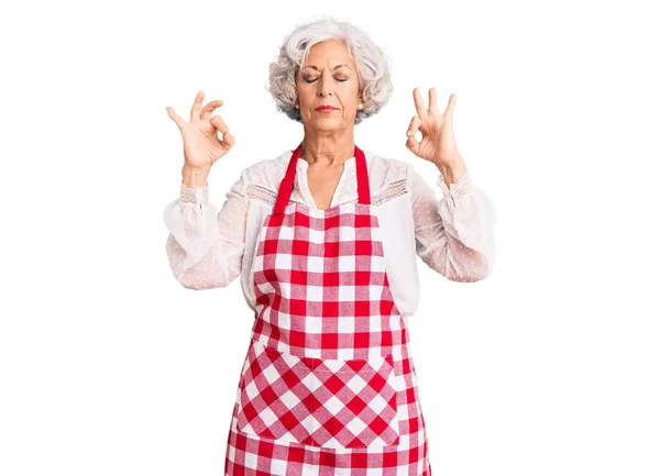 Senior Grey Haired Woman Wearing Apron Relax Smiling Eyes Closed — Stockfoto