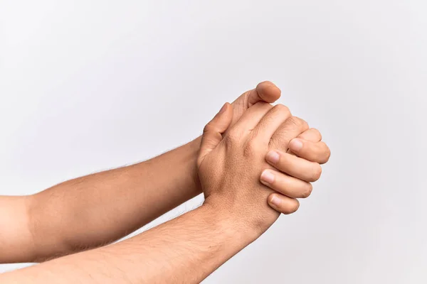 Рука Білого Чоловіка Який Показує Пальці Над Ізольованим Білим Тлом — стокове фото