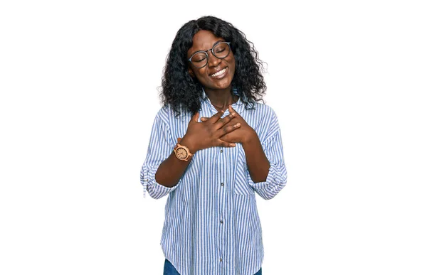 Beautiful African Young Woman Wearing Casual Clothes Glasses Smiling Hands — Stok fotoğraf