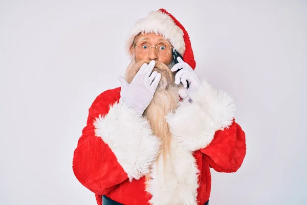 Alter Älterer Mann Weihnachtsmann Kostüm Der Telefon Den Mund Mit — Stockfoto