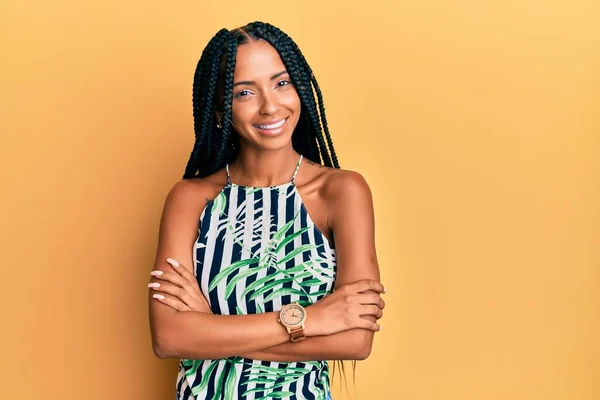 Mulher Hispânica Bonita Usando Vestido Verão Rosto Feliz Sorrindo Com — Fotografia de Stock