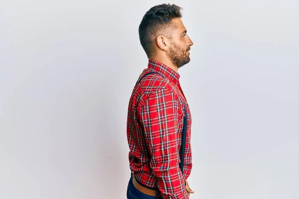 Hombre Guapo Con Barba Con Look Elegante Hipster Mirando Lado —  Fotos de Stock