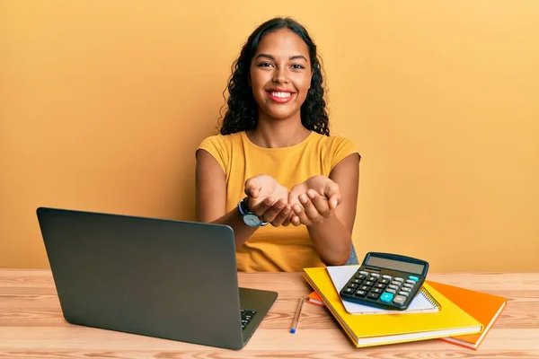 Young African American Girl Working Office Laptop Calculator Smiling Hands — Stock Photo, Image