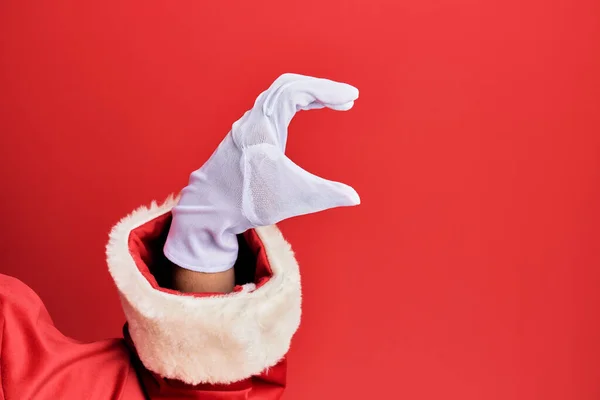 Hand Man Som Bär Tomte Klo Kostym Och Handskar Över — Stockfoto