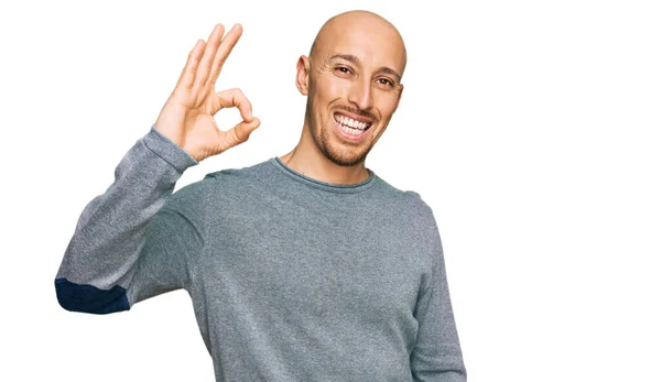 Bald Man Beard Wearing Casual Clothes Smiling Positive Doing Sign — Fotografia de Stock