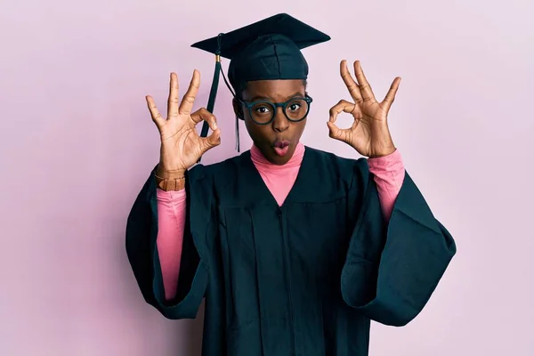 Young African American Girl Wearing Graduation Cap Ceremony Robe Looking — Stock Fotó