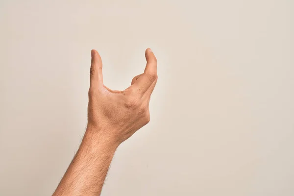 Mão Jovem Caucasiano Mostrando Dedos Sobre Fundo Branco Isolado Pegando — Fotografia de Stock