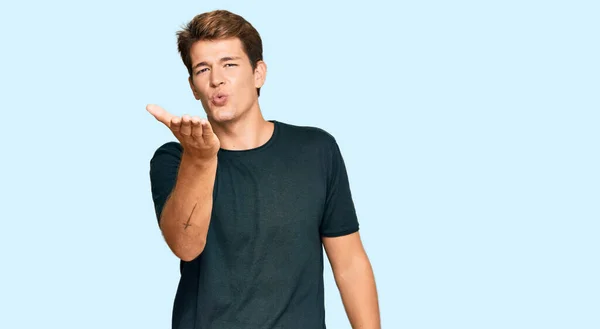 Handsome Caucasian Man Wearing Casual Clothes Looking Camera Blowing Kiss — Stock Photo, Image