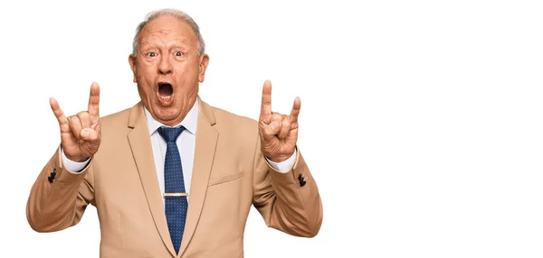 Senior Caucasian Man Wearing Business Suit Tie Shouting Crazy Expression — Zdjęcie stockowe