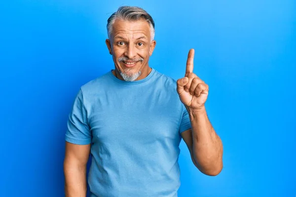 Middle Age Grey Haired Man Wearing Casual Clothes Showing Pointing — Stock Photo, Image