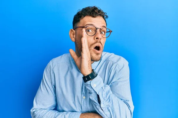 Young Hispanic Man Wearing Casual Clothes Glasses Hand Mouth Telling — Stock Photo, Image