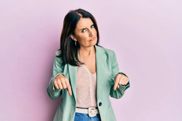 Middle Age Brunette Woman Wearing Casual Clothes Pointing Looking Sad — Stock Fotó