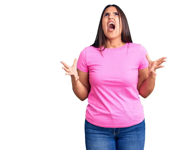 Young Beautiful Brunette Woman Wearing Casual Shirt Crazy Mad Shouting — Stock Photo, Image