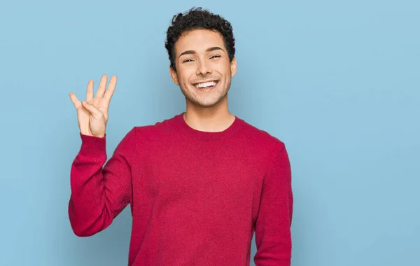 Jovem Homem Bonito Vestindo Roupas Casuais Mostrando Apontando Para Cima — Fotografia de Stock