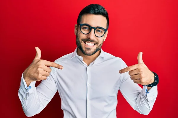 Young Hispanic Businessman Wearing Shirt Glasses Looking Confident Smile Face — Stock Photo, Image