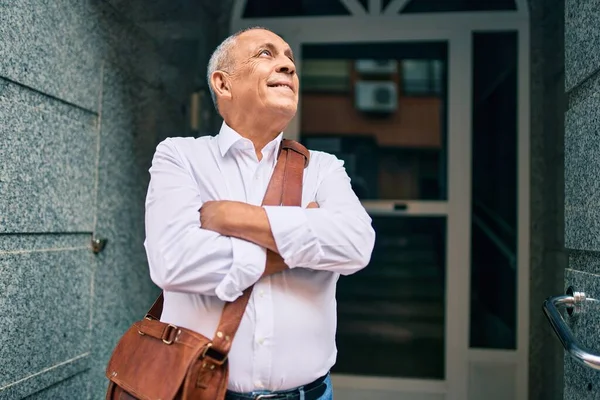 Senior Businessman Smiling Happy Walking City — Stock Photo, Image