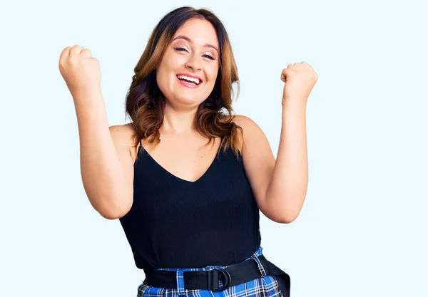 Young Beautiful Caucasian Woman Wearing Casual Clothes Screaming Proud Celebrating — Stock Photo, Image