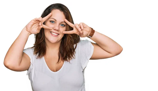 Young Size Woman Wearing Casual White Shirt Doing Peace Symbol — Stock Photo, Image