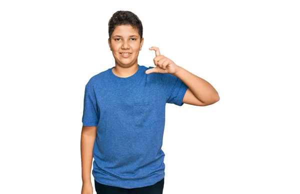 Teenager Hispanic Boy Wearing Casual Clothes Smiling Confident Gesturing Hand — 스톡 사진