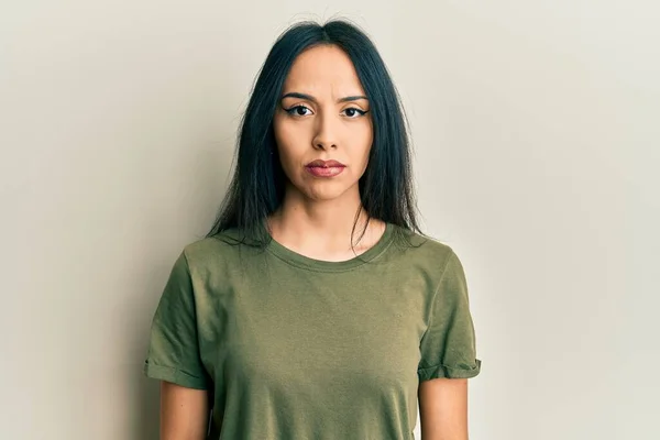 Jong Latijns Amerikaans Meisje Draagt Nonchalant Shirt Depressief Maakt Zich — Stockfoto