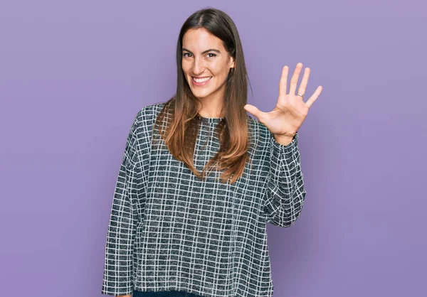 Jonge Mooie Vrouw Dragen Casual Kleding Tonen Wijzen Met Vingers — Stockfoto