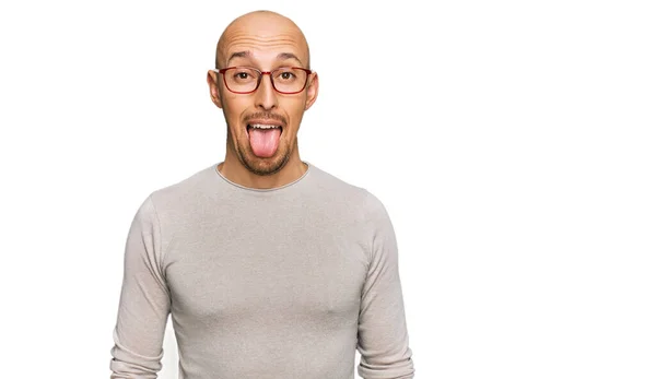 Homme Chauve Avec Barbe Portant Des Vêtements Décontractés Des Lunettes — Photo