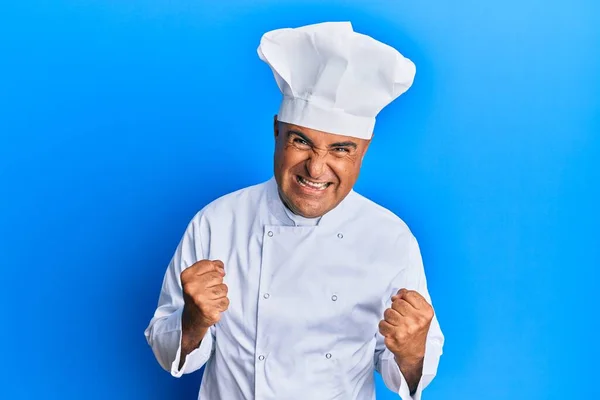 Mature Middle East Man Wearing Professional Cook Uniform Hat Excited — Stock Photo, Image