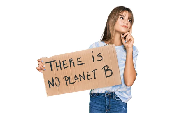 Tonåring Kaukasiska Flicka Som Håller Det Finns Ingen Planet Banner — Stockfoto